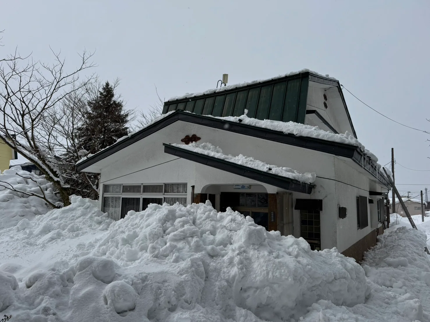 屋根の雪下ろし (1) 施工後